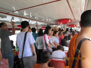 De busboot is een populair vervoersmiddel