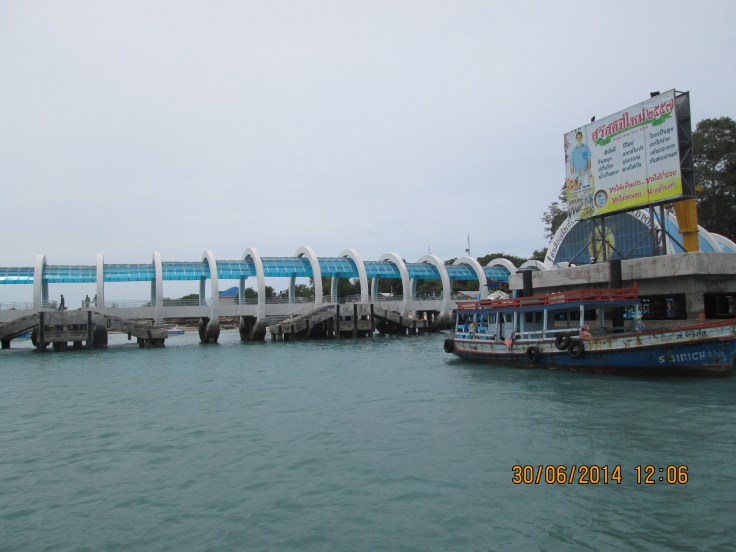 Een enorme pier wacht ons al op