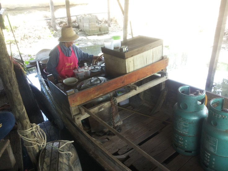 Boatmade noodlesoep voor de hardwerkende boeren