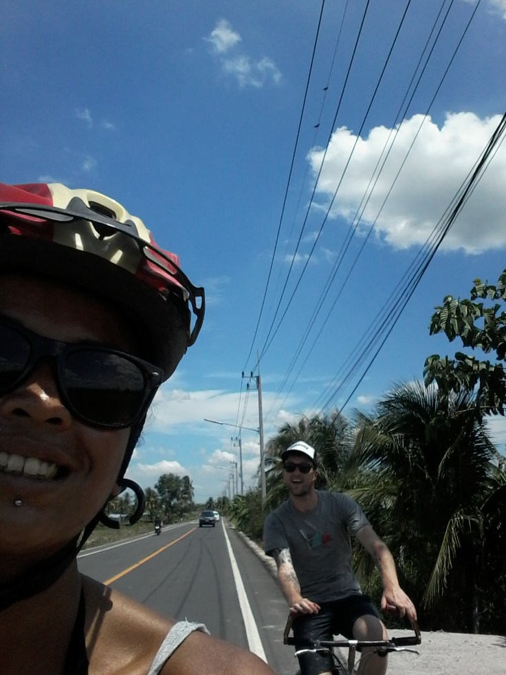 Crossen over het asfalt